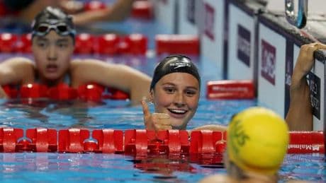Summer McIntosh, reine des Mondiaux de natation après un semestre d’entraînement concluant en France