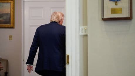 Trump se pose en patron des PDG