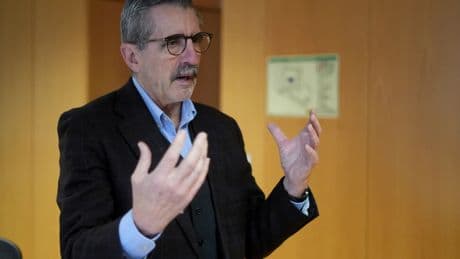 Dimite el comisionado del Gobierno para la DANA de Valencia tras la polémica por su supuesta falsa titulación