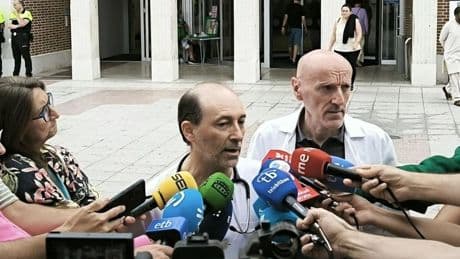 El viaje de tres niñas gazatíes hasta Cruces para ser operadas del corazón y de heridas de guerra