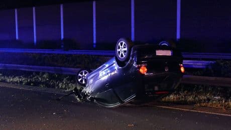 A3 bei Lohmar: Fahrer flüchtet nach Unfall zu Fuß