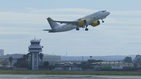 Una piloto de Airbus revela las claves para dejar atrás el miedo a volar: &quot;Siempre hay un plan B&quot;