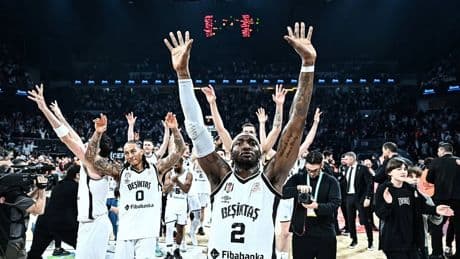 Türkiye Sigorta Basketbol Süper Ligi: Beşiktaş, derbide Fenerbahçe'yi devirdi!
