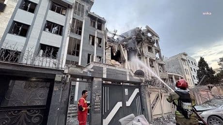 İran açıkladı: İsrail'in Savunma Bakanlığı yerleşkesine yönelik saldırısında 60 kişi öldü