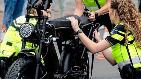 Illegale fatbikes van 'baggerkwaliteit': 'Je komt hele gekke dingen tegen!'