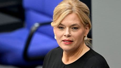 Liveblog: Merz: Klöckner: Bundestag soll bei Tiktok vertreten sein
