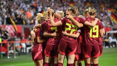 DFB-Frauen feiern Kantersieg gegen die Niederlande