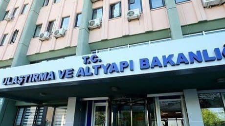 Ulaştırma ve Altyapı Bakanlığı: Otoyol ve köprülerde herhangi bir hasar tespit edilmemiştir