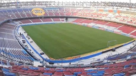 ¡Primera portería instalada en el Spotify Camp Nou!