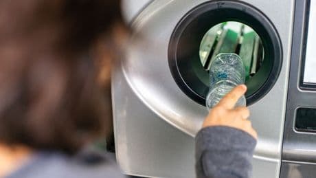 Pfand- oder Mehrwegflasche? Das ist der Unterschied