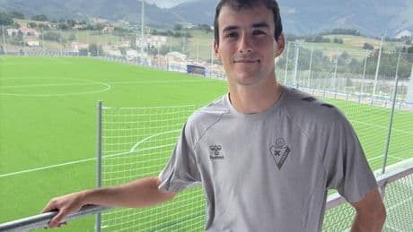 «Para mí es como si nunca me hubiera ido, estoy feliz de haber vuelto al Eibar»