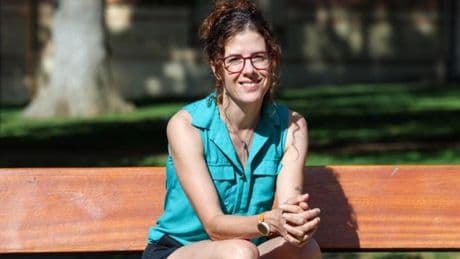 Julia Wertz, la dibujante que cuenta en un cómic su adicción al alcohol: "No quería dar sermones ni ser moralista"