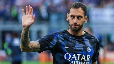 Galatasaray'da Hakan Çalhanoğlu'na 'Sara + para' formülü!