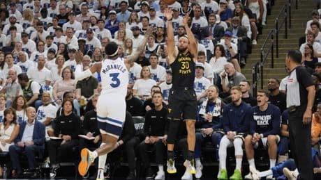 Los Warriors se quedan sin Curry durante al menos una semana