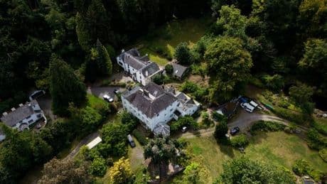 Couple can't sell 20-bed mansion despite £1.2m price after buying it for £9k