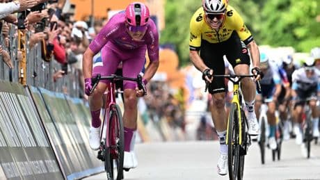 Kasper Asgreen se lleva la etapa y Del Toro da un mordisco a Ayuso y Roglic en la general del Giro de Italia