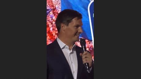 Trainer beim Sport-BILD-Award - Polzin-Oma macht dem HSV Druck