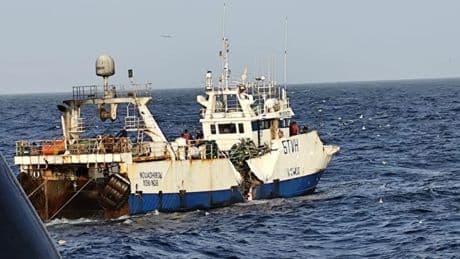Cinco desaparecidos al hundirse un pesquero gallego en Mauritania tras colisionar con otro buque