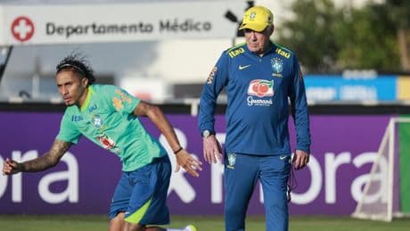 Ancelotti aún cuida del Madrid: da descanso a Vinicius, Rodrygo y Militao, pero cita a Raphinha