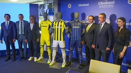 Fenerbahçe ile Chobani arasında imzalar atıldı