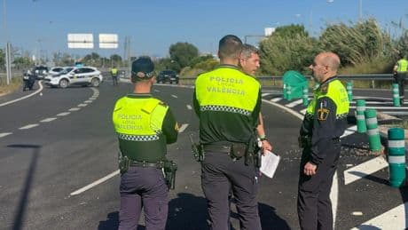 Mueren dos hermanos en un accidente de moto en una carretera de Valencia
