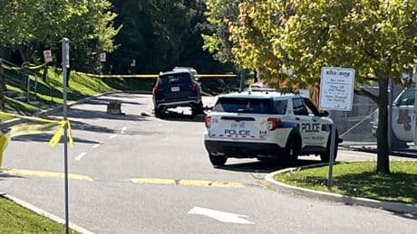 15-year-old injured after being hit by vehicle in Mississauga school parking lot
