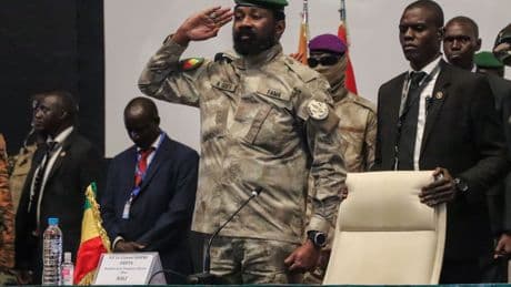 Mali : la junte purge son armée pour étouffer la contestation