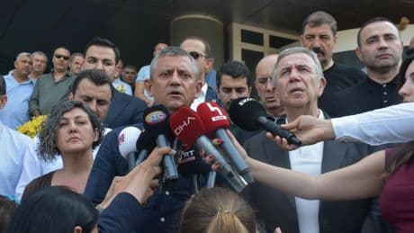 Özel: Kalbimizin bir tarafı cezaevlerinde, bir tarafı Ferdi Başkan’ın mücadelesinde