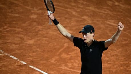 Jannik Sinner’s run continues at the Italian Open with third consecutive win