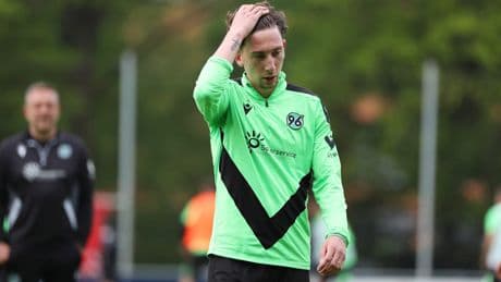 „Private Gründe“ - Darum fehlte Rochelt im Kader von Hannover 96
