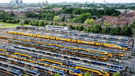 Grote staking bij de NS: meer drukte op de weg en bij streekvervoerders verwacht
