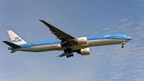KLM-vlucht op weg Mumbai teruggekeerd naar Schiphol met brandende motor