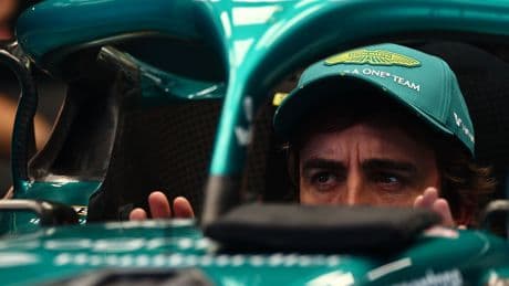 Fernando Alonso desafía a su dolor de espalda y clasifica 5º en los Libres 2