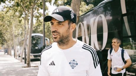 Cesc Fàbregas, sobre Iñaki Peña: “Los jugadores que pueden entrar en nuestra dinámica son bienvenidos”
