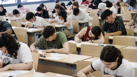 Profesores de toda España critican la dificultad de los exámenes de la PAU: &quot;Difícil, si no imposible&quot;