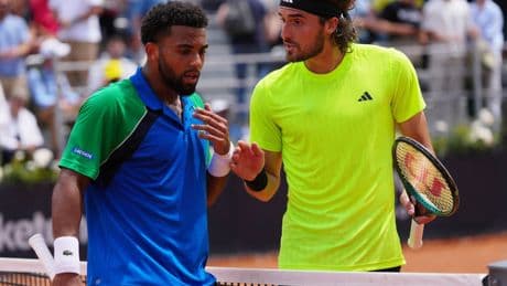 Stefanos Tsitsipas and Arthur Fils in heated Italian Open handshake as umpire steps in