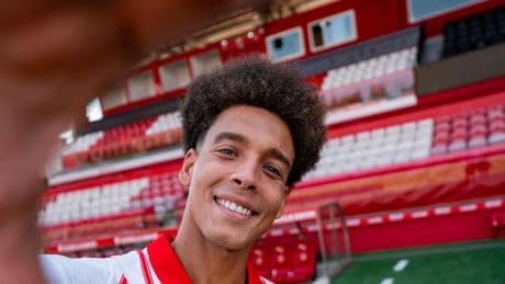 El Girona se refuerza con la experiencia y polivalencia de Axel Witsel, primer fichaje en propiedad