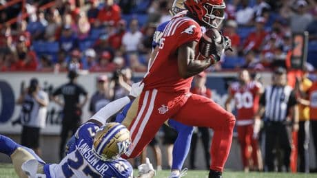 Last-second field goal by Paredes lifts Stamps to 28-27 win over Bombers