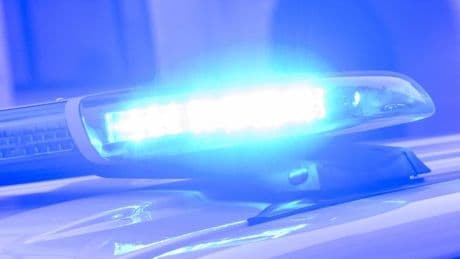 38-jähriger Mann überfährt Ehefrau mit voller Absicht – Junge Frau stirbt