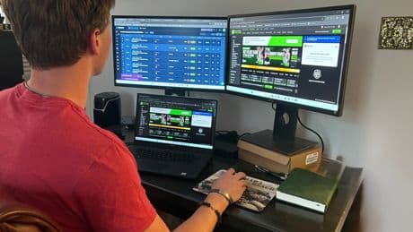 I make $3,000 a month by sports betting 2 hours a day &mdash; my arbitrage strategy has minimized risk
