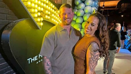 Liefde bloeit op tijdens boksles: Glennis Grace (46) in één klap ondersteboven van trainer Eddy (31)