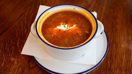 Sopa al estilo Bratislava de sandia y pollo: la mezcla estupenda para los más arriesgados