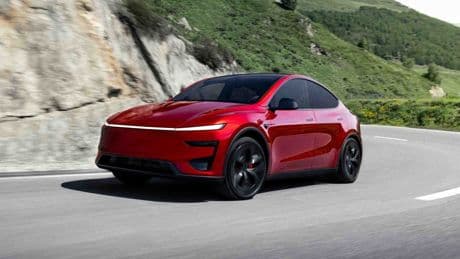 Tesla svela la nuova Model Y Performance