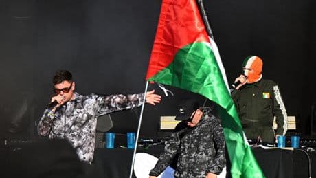 Festival : à Rock en Seine, le groupe de rap irlandais Kneecap sous haute surveillance