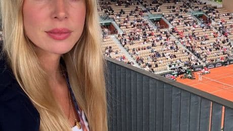 BBC tennis pundit ‘bombarded with messages from stalker who targeted sister with bizarre paintings & gifts’