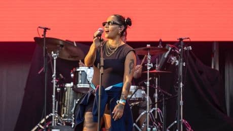 Ana Tijoux y Molotov encienden el fuego latino en Las noches del Botánico de Madrid