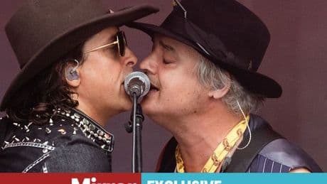 The Libertines suffer awkward Glastonbury moment in support of Palestine as mic 'muted'
