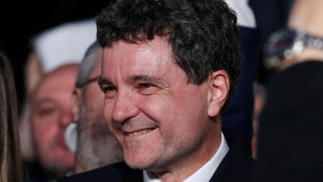 Nicusor Dan, el matemático liberal que ha vencido al Trump rumano contra todo pronóstico para respiro de la UE (y Ucrania)