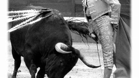 La plaza de toros de Pontevedra cumple 125 años de historia y 50 en manos de la familia Lozano: allí donde Antoñete cortó el último rabo