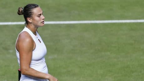 Sabalenka eliminata da Wimbledon, Anisimova vince in tre set e vola in finale: cosa è successo